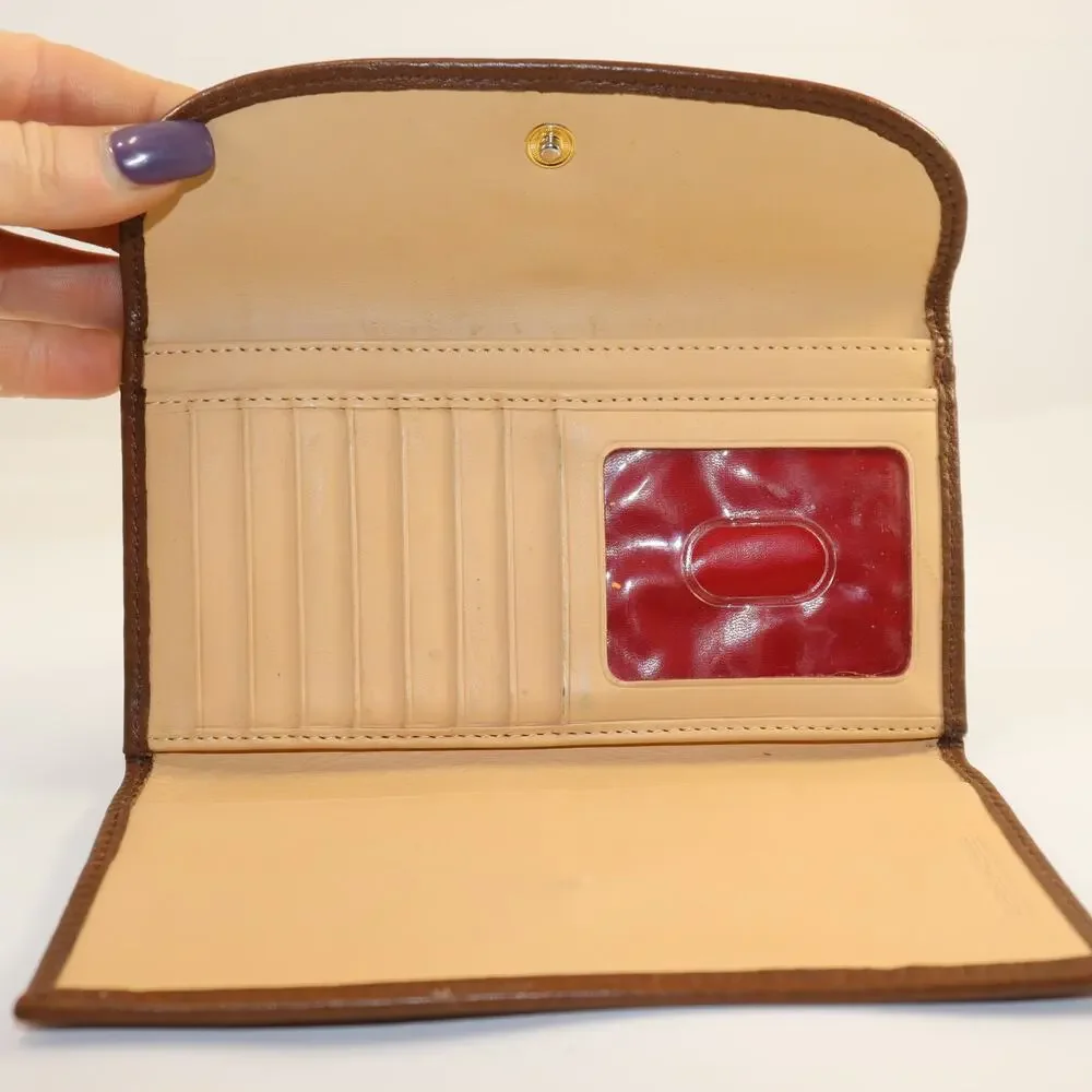 Dooney & Bourke classic functional